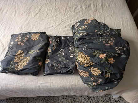 Photo of free Full sheets set (Gramercy Park) #3