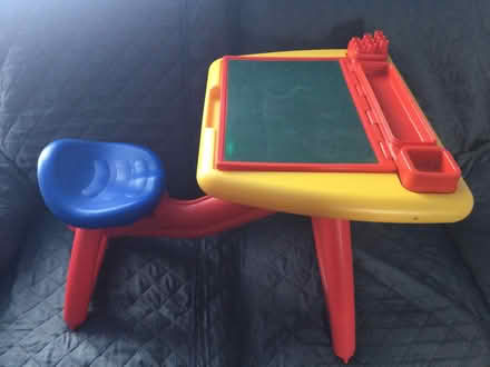 Photo of free Young child’s desk (Strood ME2) #1