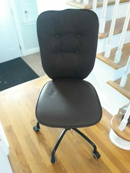 Photo of free Desk chair (Old Ottawa East) #1