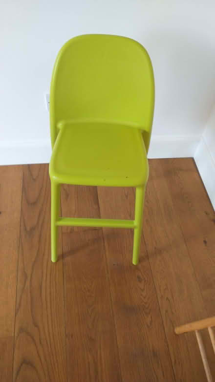 Photo of free green kids chair (The Grange EH9) #1