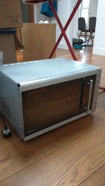 Photo of free microwave oven (The Grange EH9) #1