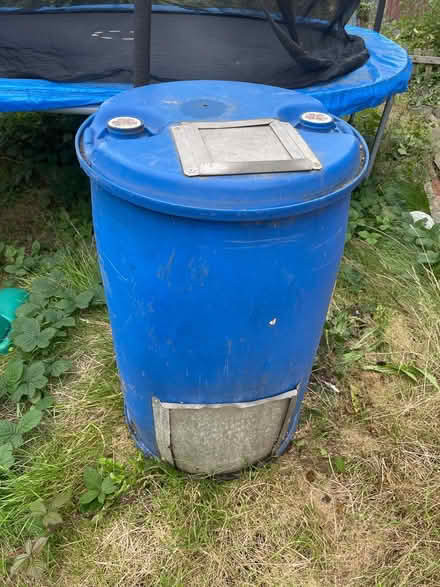 Photo of free Compost bin (Idle BD10) #1