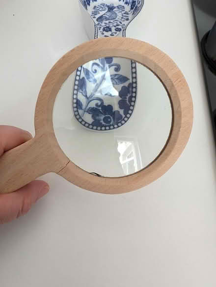 Photo of free Magnifying glass slightly cracked (S11 near Endcliffe park) #1