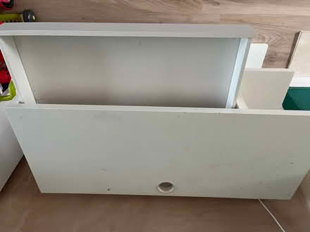 Photo of free White desk (Merton OX25) #2