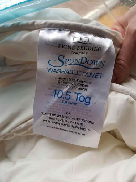 Photo of free Kingsize 10.5 tog washable quilt (CH47) #1
