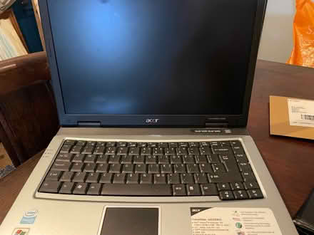 Photo of free North Common. Old Acer laptop (The Batch) #1