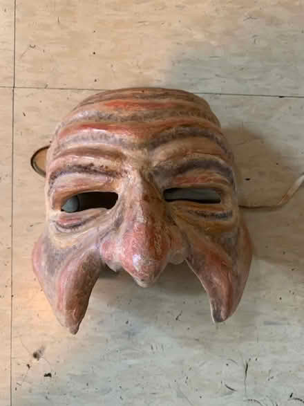 Photo of free mask (Emeryville North) #1