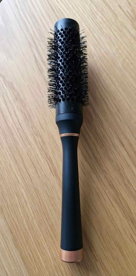 Photo of free Small barrel blow dry hairbrush (M33 4ET) #1