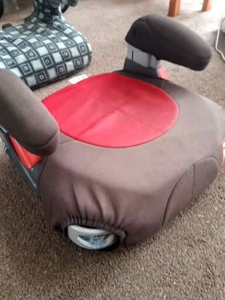 Photo of free Booster seats (Olive Mount L15) #2