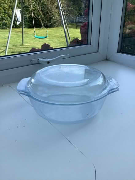 Photo of free Pyrex casserole (Goring-by-Sea BN12) #1