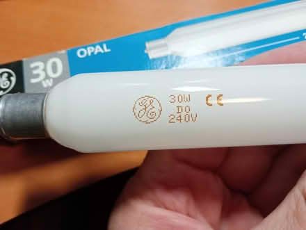 Photo of free 30W tungsten strip lamp (unused) (Knaresborough HG5) #3