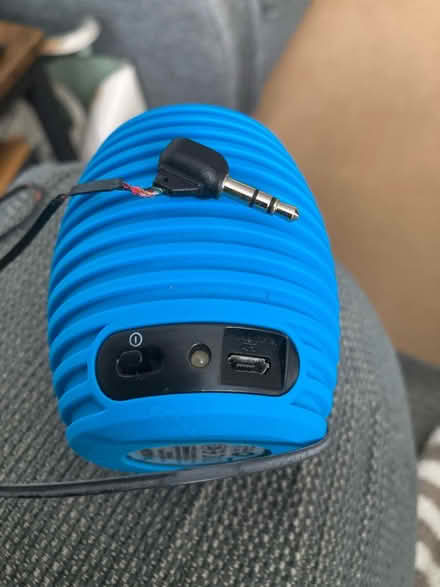 Photo of Mini Speaker with 3.5 mm Jack Plug (NG9 Chilwell) #1