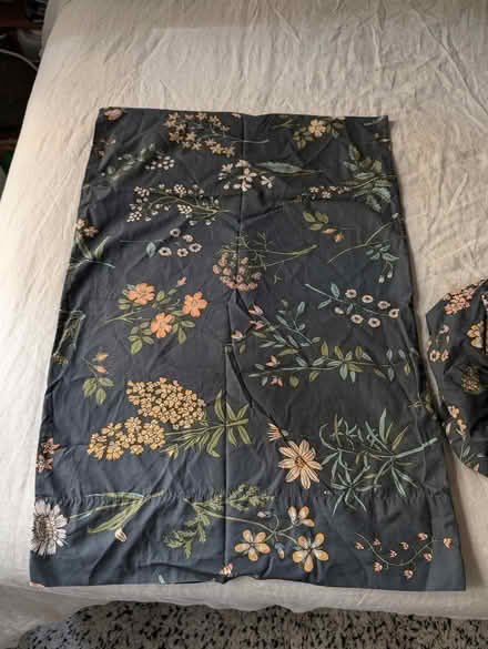 Photo of free Full sheets set (Gramercy Park) #2