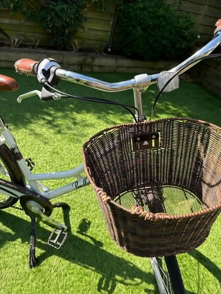 Photo of free Women’s Medium Pendleton Sommerby Bicycle (Barnes SW13) #2