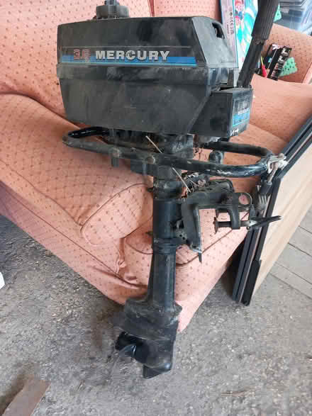 Photo of free Outboard Engine (New Milton BH25) #2