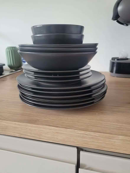 Photo of free Plates and bowls (Eastbourne BN21) #1