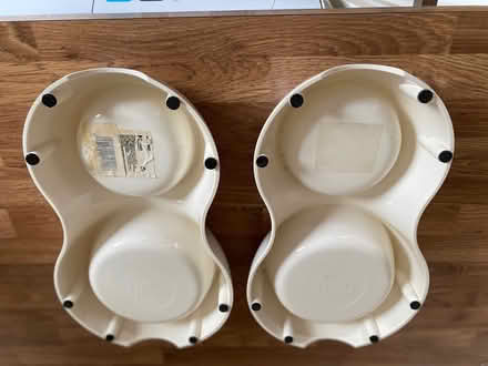 Photo of free Cat Food Bowls (Bassingham LN5) #2