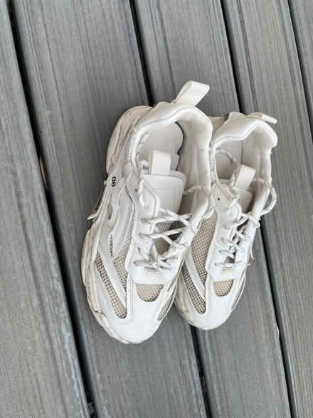 Photo of free Size 5 trainers (Blairhall KY12) #2