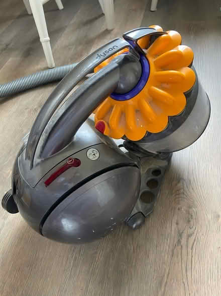 Photo of free Dyson vacuum (Aldershot) #1