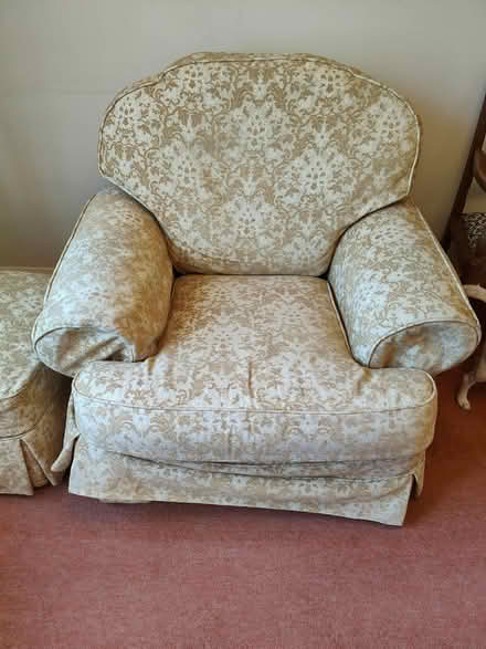 Photo of free Settee, chair and footstool (Tarporley CW60AL) #3