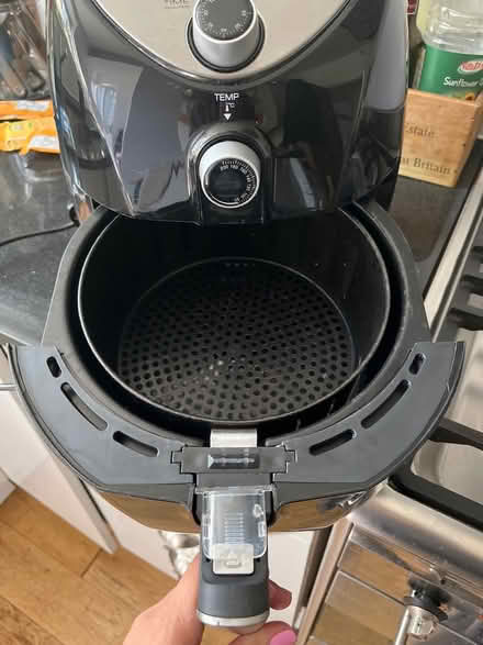 Photo of free Air fryer (Richmond TW10) #2