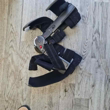 Photo of free Knee brace (Northfield B31) #1