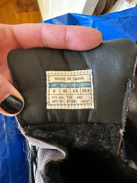 Photo of free Snow boots size 8 (Gleadless Common S12) #3
