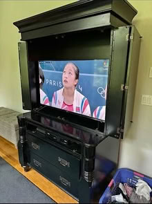 Photo of free TV Hutch (Somers, NY) #1