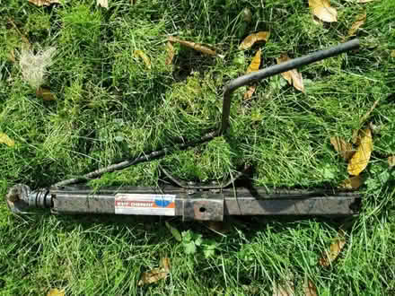 Photo of free Car jack (Menzieshill DD2) #1