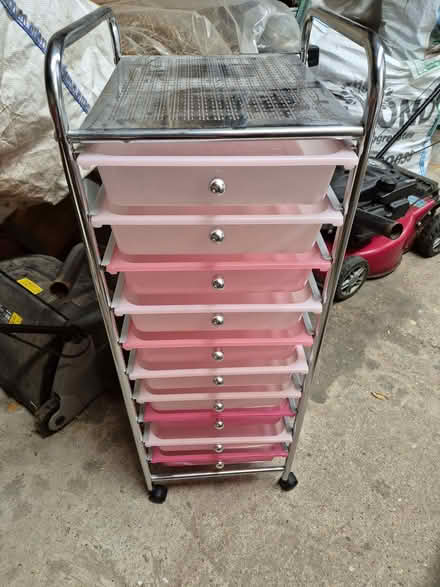 Photo of free Drawer unit on wheels (Purley CR8) #1
