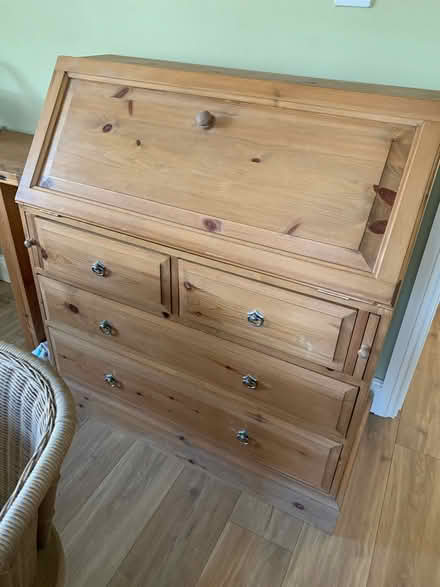 Photo of free Pine bureau (TN24) #1