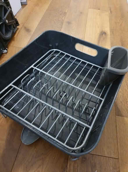 Photo of free Dish rack drainer (Borough Underground SE1) #1