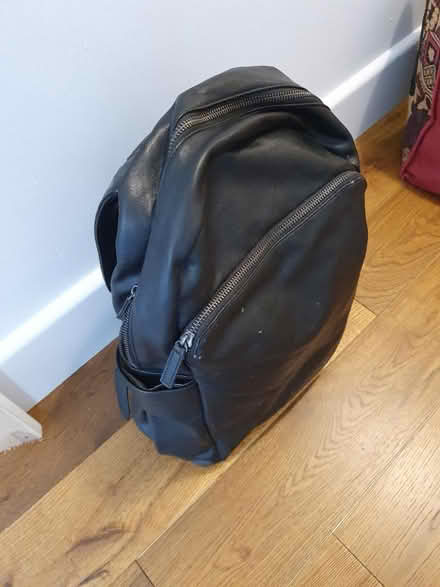 Photo of free 3 x over the shoulder bags (Borough Underground SE1) #1