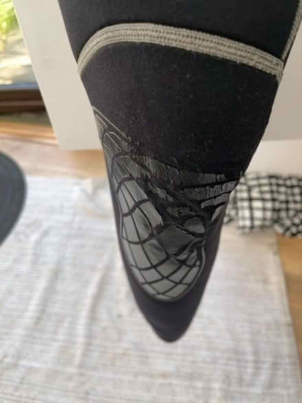 Photo of free Lomo wetsuit fits 6ft man (Jordanhill G13) #3