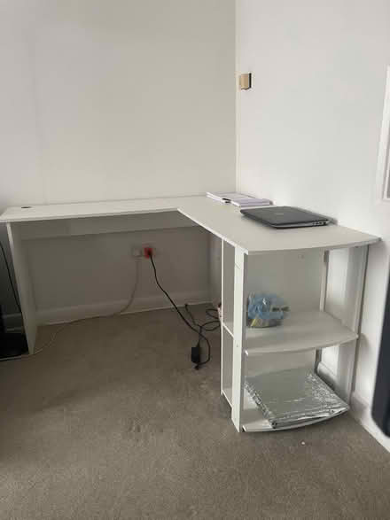 Photo of free L shaped work station (Cobham) #2