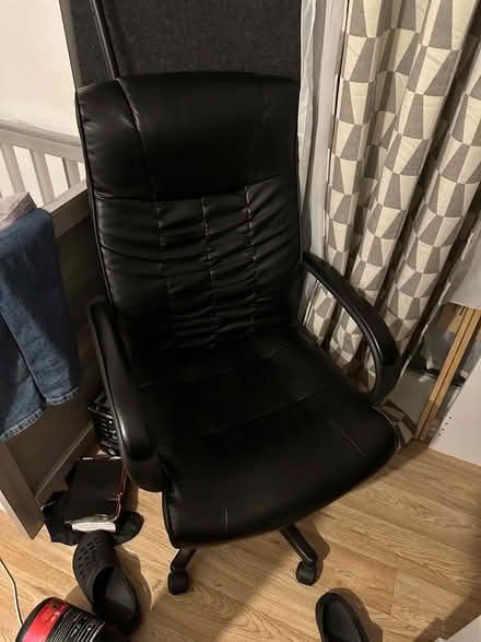 Photo of free Black office chair (E6) #1