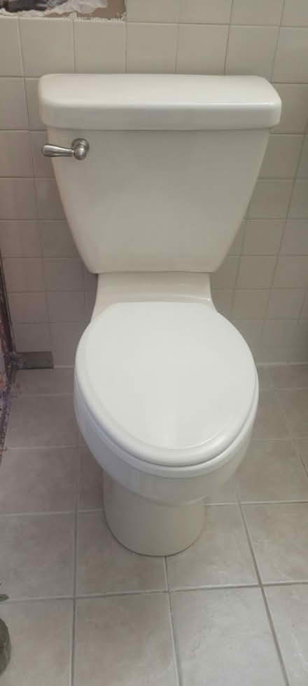 Photo of free Bathroom Fixtures (Gambrills off Waugh Chapel Rd) #2