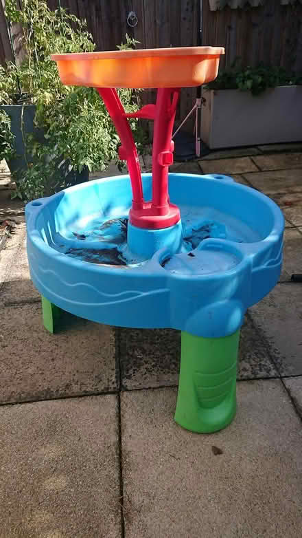Photo of free Water table (SG8 (Melbourn)) #1