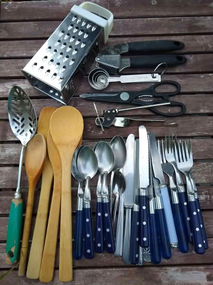 Photo of free Kitchen utensils (Loughton IG10) #1
