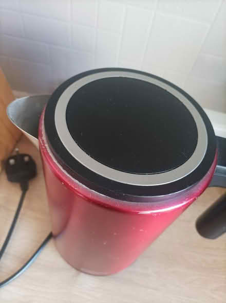 Photo of free Red Kettle (Wookey Hole BA5) #2