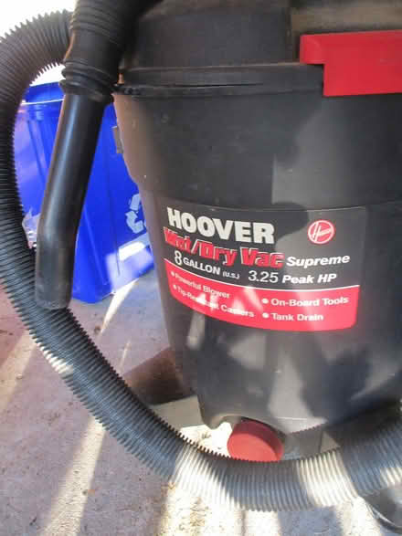 Photo of free Hoover wet & dry vac (West Carleton - Carp) #1