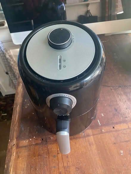 Photo of free Air fryer (Benson OX10) #2