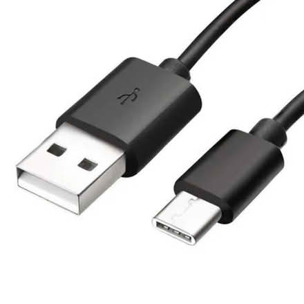 Photo of Mobile charger and cable (B8) (Washwood heath B8) #3
