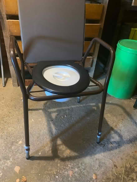 Photo of free Two commodes (Dawes Green) #2