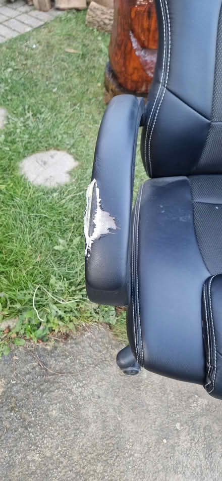 Photo of free Computer / desk chair (Knighton LD7) #3