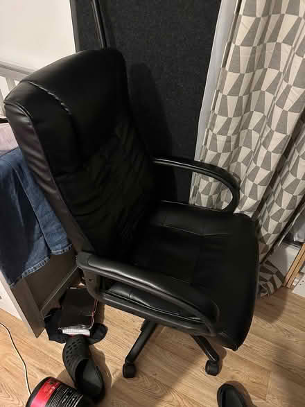 Photo of free Black office chair (E6) #2