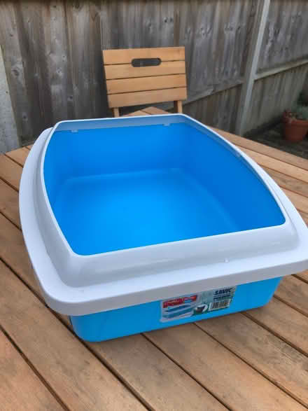 Photo of free Large cat litter tray (BS32) #1