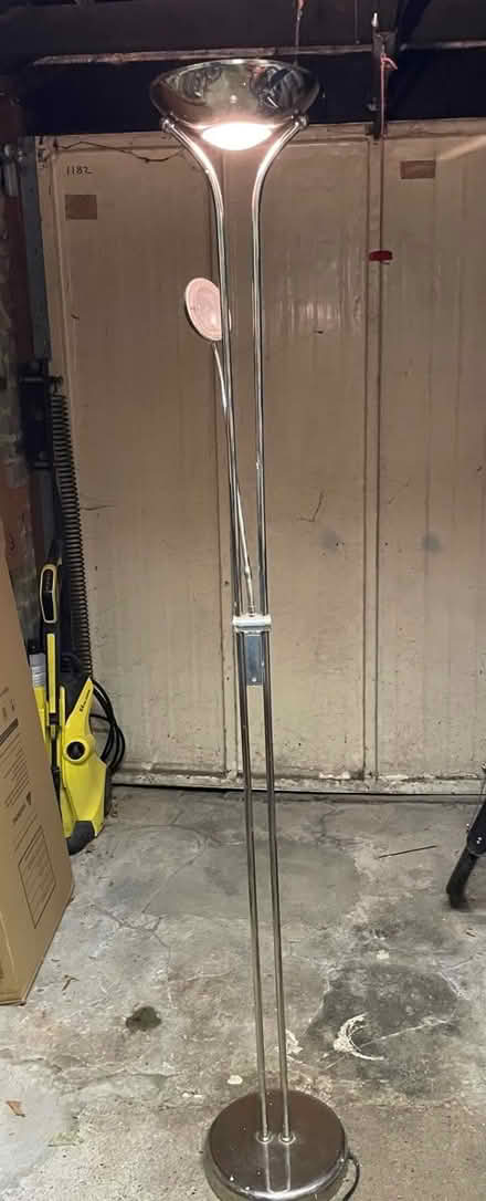 Photo of free 180cm uplighter (Wimbledon SW20) #2