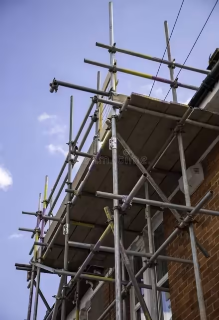 Photo of A Scaffold Pole (Gorse Hill M16) #1