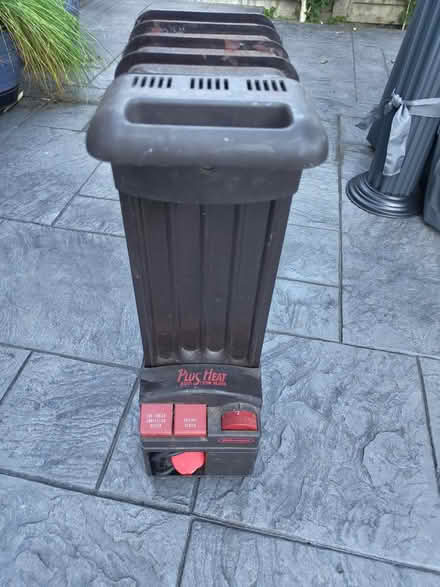 Photo of free DeLonghi electric heater (RG31 Tilehurst) #3
